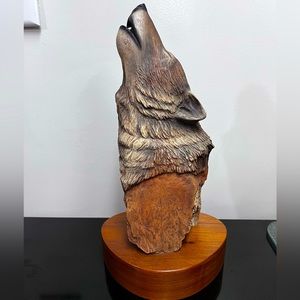 Vintage Grey Wolf Sculpture Paul Carrico Limited Edition # 11248/2500 13” Figure
